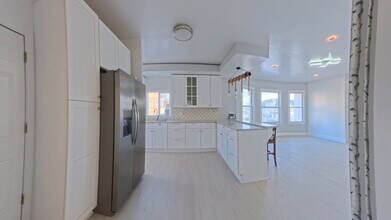 75 Richardson St in Bridgeport, CT - Foto de edificio - Building Photo