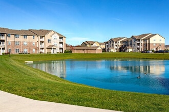 Steeplechase at Parkview in Fort Wayne, IN - Foto de edificio - Building Photo