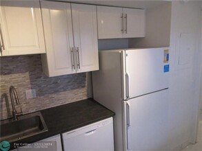 2671 S Course Dr in Pompano Beach, FL - Building Photo - Building Photo