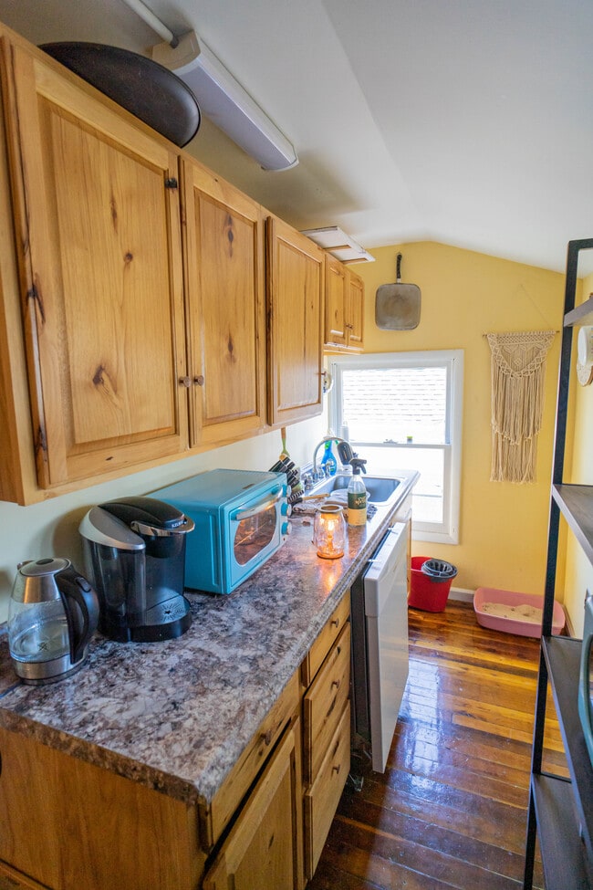 220 Wilson Ave, Unit 3 in Morgantown, WV - Building Photo - Building Photo