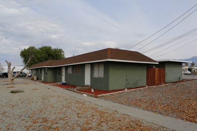 Kimball Gardens in Hemet, CA - Building Photo - Building Photo