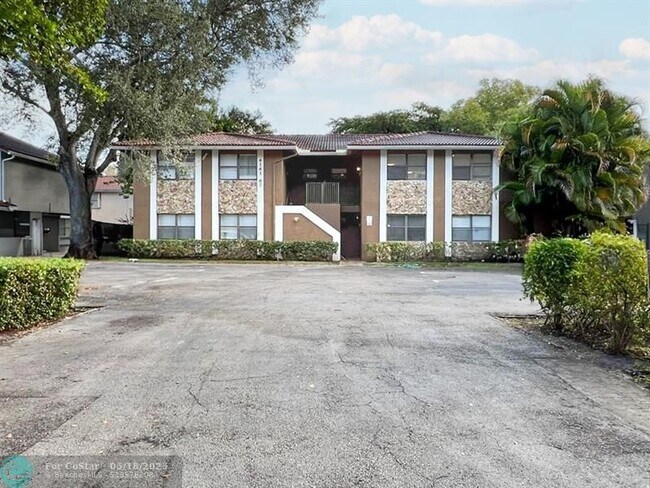 4165 NW 114th Terrace