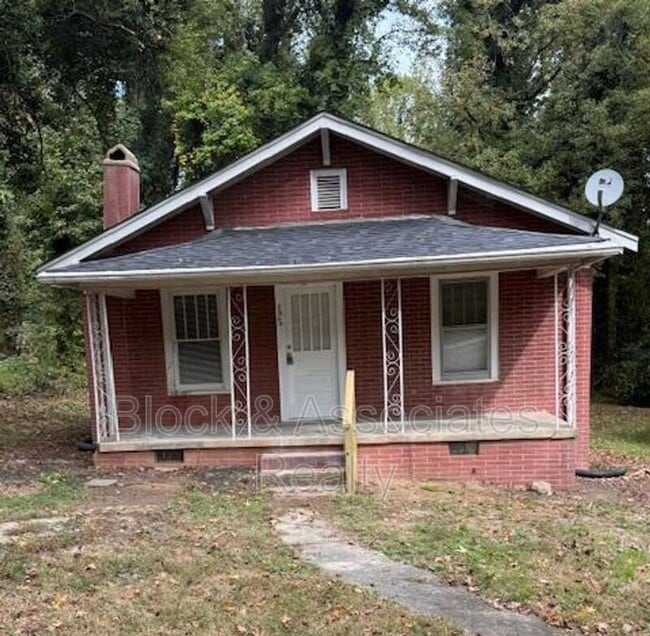 property at 3844 Green Point Dr