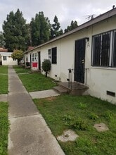 207 W Indigo St in Compton, CA - Building Photo - Building Photo