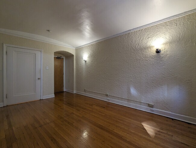 535 W Arlington Pl, Unit 536-114 in Chicago, IL - Building Photo - Building Photo