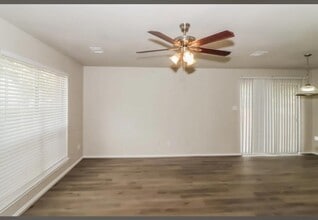 306 Parkview Knls in Carmichaels, PA - Building Photo - Building Photo