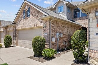1861 Sandpiper Ln in Carrollton, TX - Building Photo - Building Photo