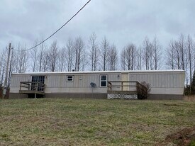7033 J D Randolph Rd in Baxter, TN - Building Photo