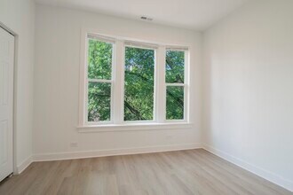 1448 N Kedzie Ave, Unit 1456-CH1 in Chicago, IL - Foto de edificio - Building Photo