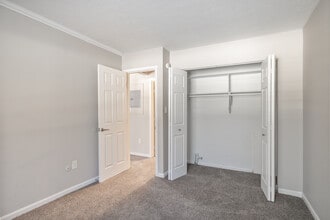 Cypress Park Apartments in Stow, OH - Building Photo - Interior Photo