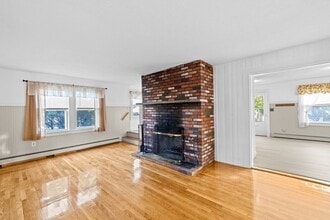 80 Barker Rd in Scituate, MA - Building Photo - Building Photo