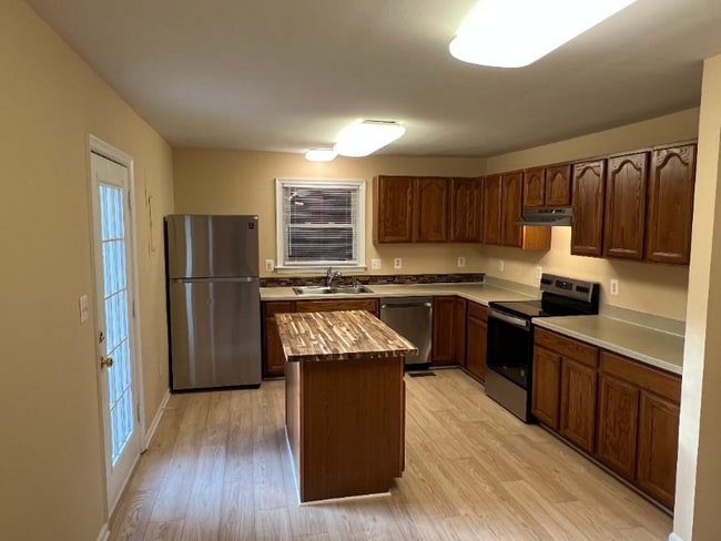 4525 Greenfield Dr in Fredericksburg, VA - Building Photo - Building Photo