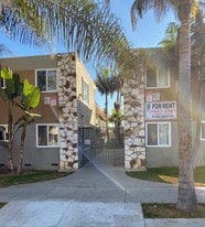 1146 in Long Beach, CA - Building Photo