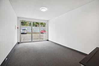 Irene in Abbotsford, BC - Building Photo - Building Photo