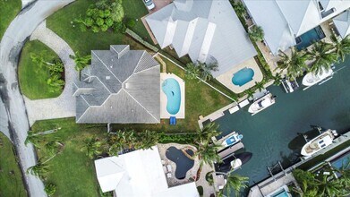 72 Waterway Rd in Tequesta, FL - Building Photo - Building Photo