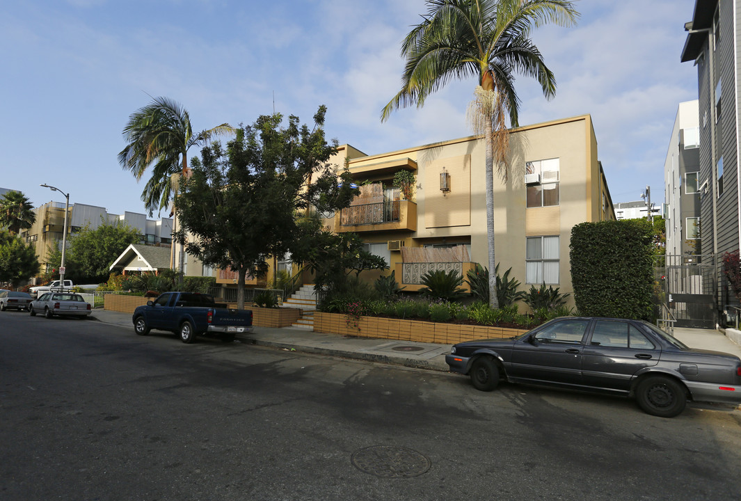 1545 Gordon St in Los Angeles, CA - Foto de edificio