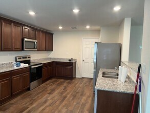 414 Retama Pass in San Antonio, TX - Building Photo - Building Photo