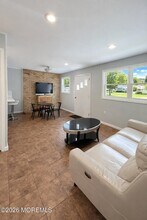 17 Wyckoff St in Deal, NJ - Building Photo - Building Photo