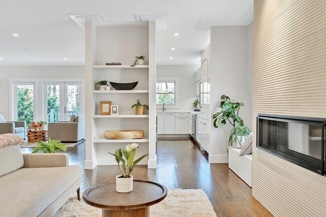 71 Babcock St, Unit 10 in Brookline, MA - Building Photo - Building Photo