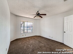 9127 Autumn Branches in San Antonio, TX - Building Photo - Building Photo