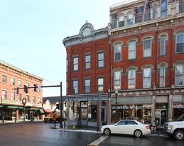 216 Main St in Saugerties, NY - Building Photo