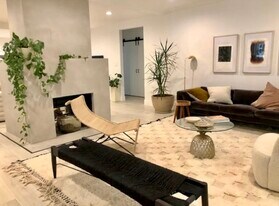 11516 La Maida St in North Hollywood, CA - Building Photo