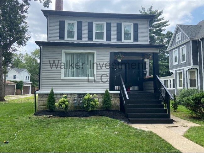 1627 W 106th St, Unit Beverly Unit 2