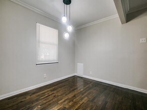 368 Crenshaw Dr in Dallas, TX - Building Photo - Building Photo
