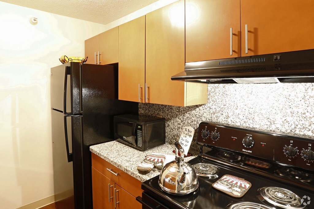 Custer Estates Apartments in Monroe, MI