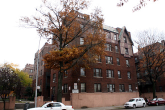 2851  Bronx Park East in Bronx, NY - Foto de edificio - Building Photo