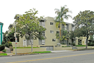 265 S Doheny Dr in Beverly Hills, CA - Building Photo - Building Photo