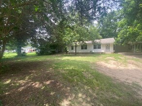 227 N Kenwood Rd in Texarkana, TX - Building Photo - Building Photo