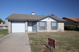 1701 Mona Dr in Killeen, TX - Building Photo