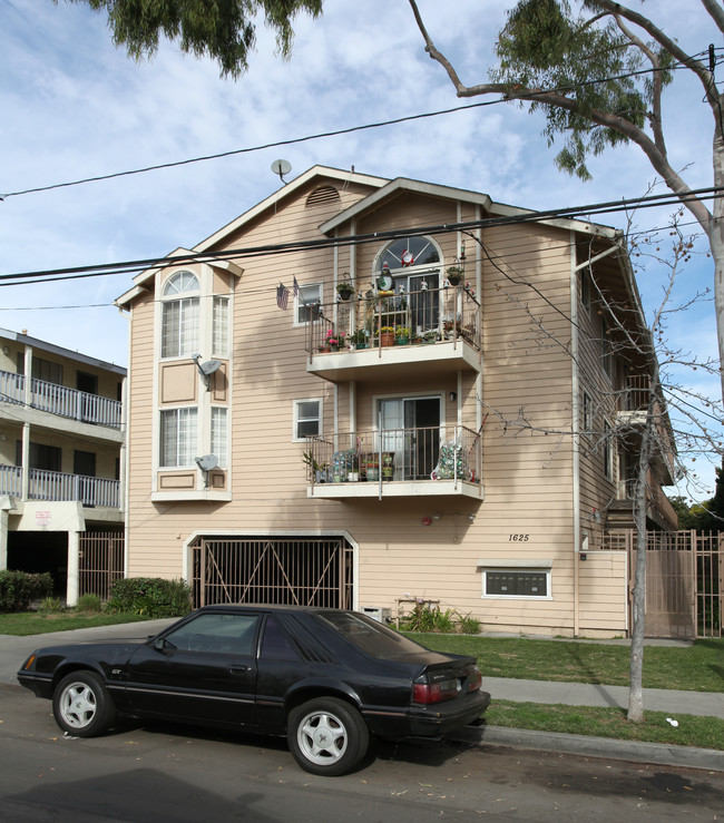 1625 E 5th St in Long Beach, CA - Building Photo - Building Photo