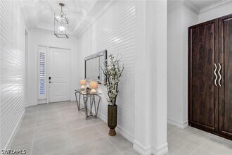 9264 Glenforest Dr in Naples, FL - Building Photo - Building Photo