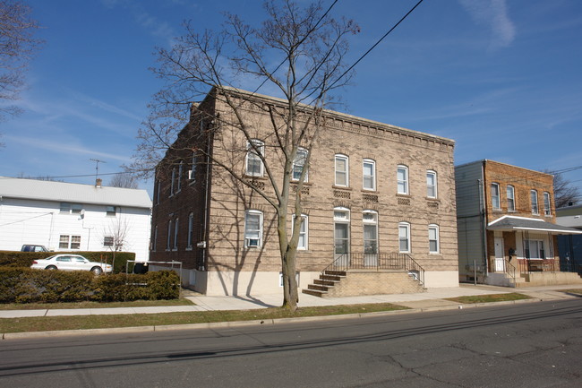 86-88 W 2nd St in Bound Brook, NJ - Building Photo - Building Photo