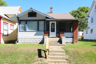 808 W Beechwood Ave in Muncie, IN - Building Photo - Building Photo