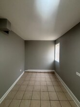 5208 S Kenneth Ave in Chicago, IL - Building Photo - Building Photo