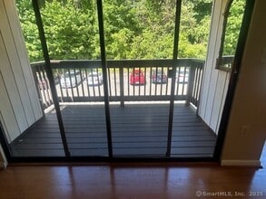 175 Mill Pond Rd in Hamden, CT - Building Photo - Building Photo