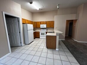 7459 Harvest Village Ct in Navarre, FL - Building Photo - Building Photo