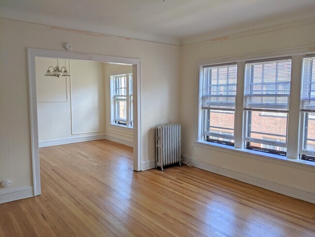 731 Hinman Ave, Unit 3E in Evanston, IL - Building Photo - Building Photo