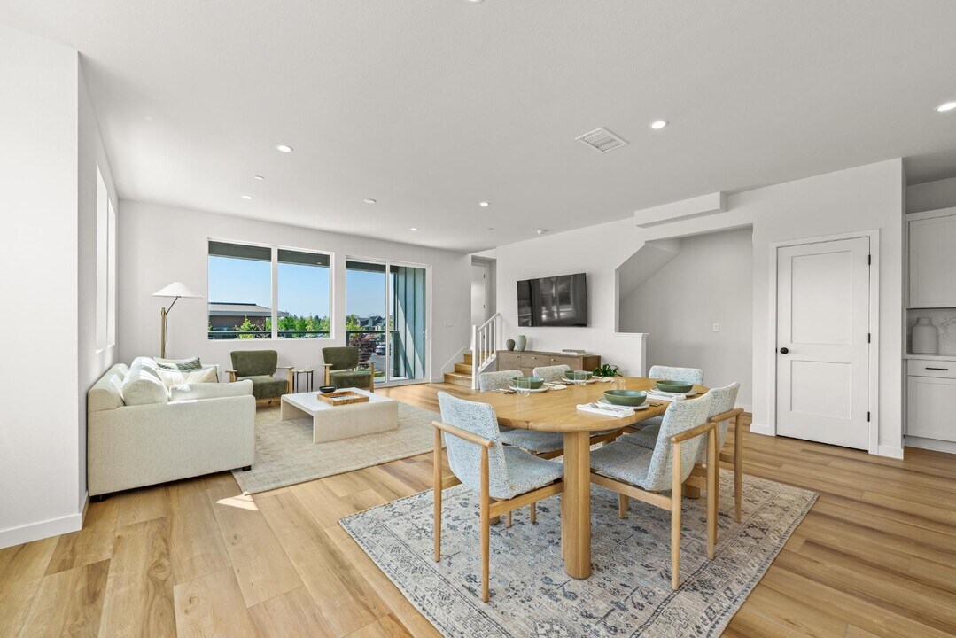 212 Wakeful Wy in Rohnert Park, CA - Building Photo