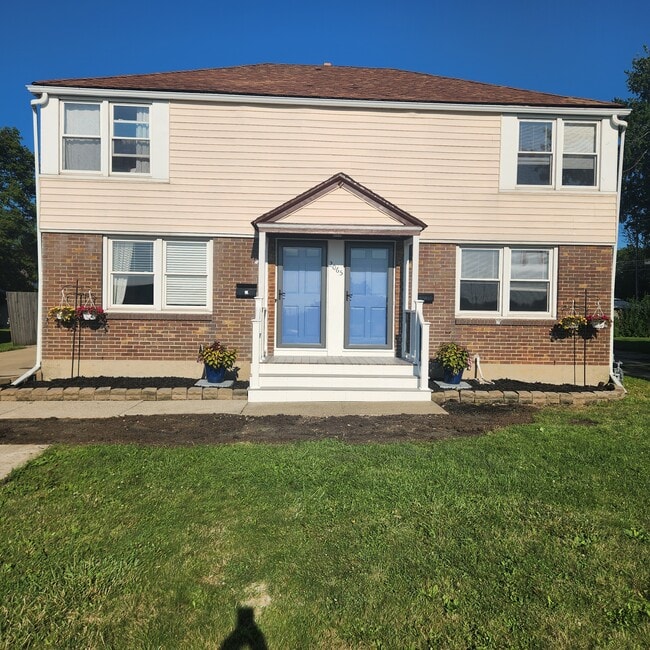 2065 Colvin Blvd, Unit 2, Unit 2