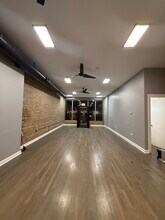5436 W Fullerton Ave, Unit 1 in Chicago, IL - Building Photo - Building Photo