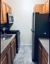210 Atlantic Ave in Lynbrook, NY - Building Photo - Building Photo