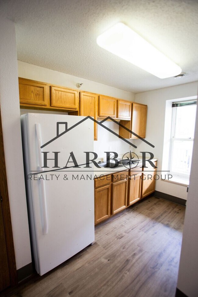 146 S Broadway Ave in Spring Valley, MN - Building Photo - Building Photo