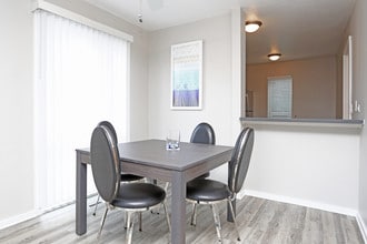 1038 on Second in Lafayette, CA - Foto de edificio - Interior Photo