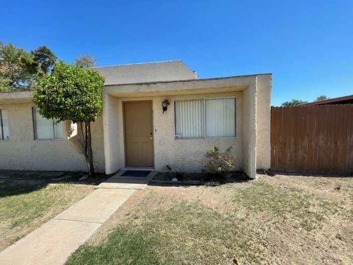 944 S Valencia in Mesa, AZ - Building Photo