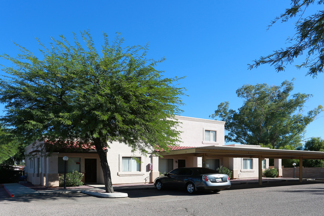 3737-3745 E Lee St in Tucson, AZ - Foto de edificio