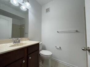 400 Ava Way NE in Washington, DC - Building Photo - Building Photo